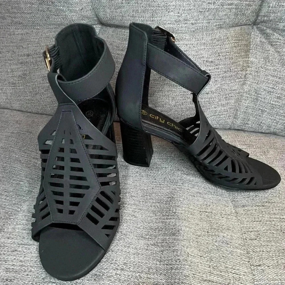 ☘️ NWT City Chic Black Azra Heel, Size 8W - Picture 1 of 7
